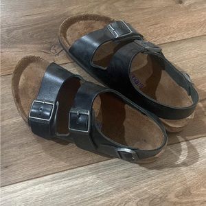 Birkenstocks Milano style.